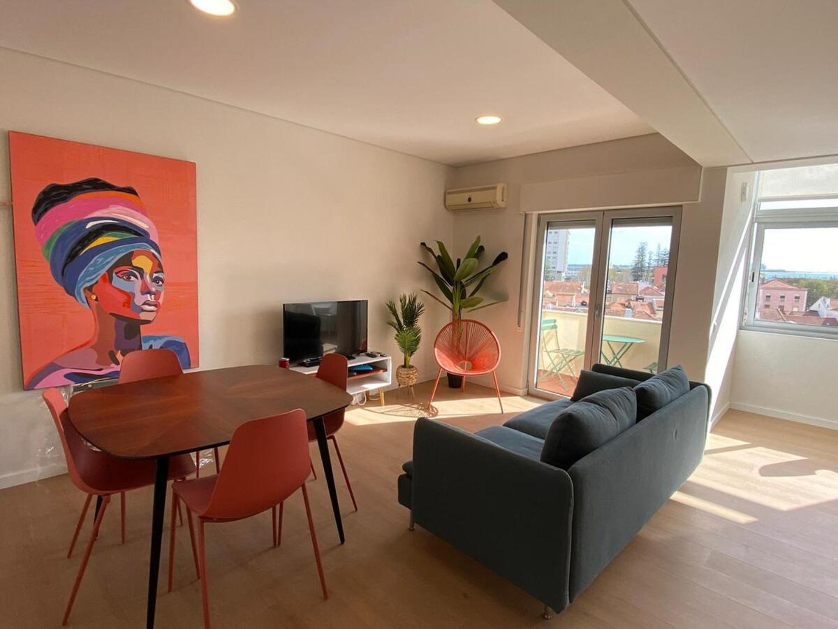 Setubal Downtown Soho Apartment ภายนอก รูปภาพ