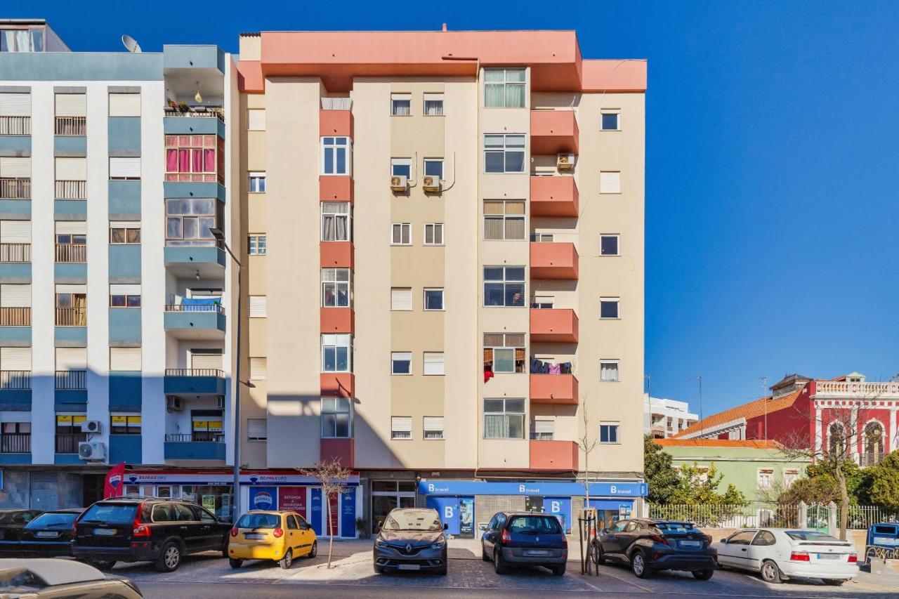 Setubal Downtown Soho Apartment ภายนอก รูปภาพ